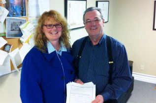 Jacqui Bowick presents MPP Randy Hillier with her petition in support of addinf IPF treatment to the Ontario Drug Plan